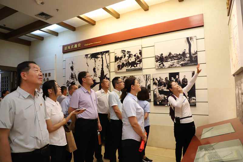 走進(jìn)革命圣地 領(lǐng)悟初心使命 —長田實(shí)業(yè)黨支部開展“慶七一”紅色教育活動(dòng)